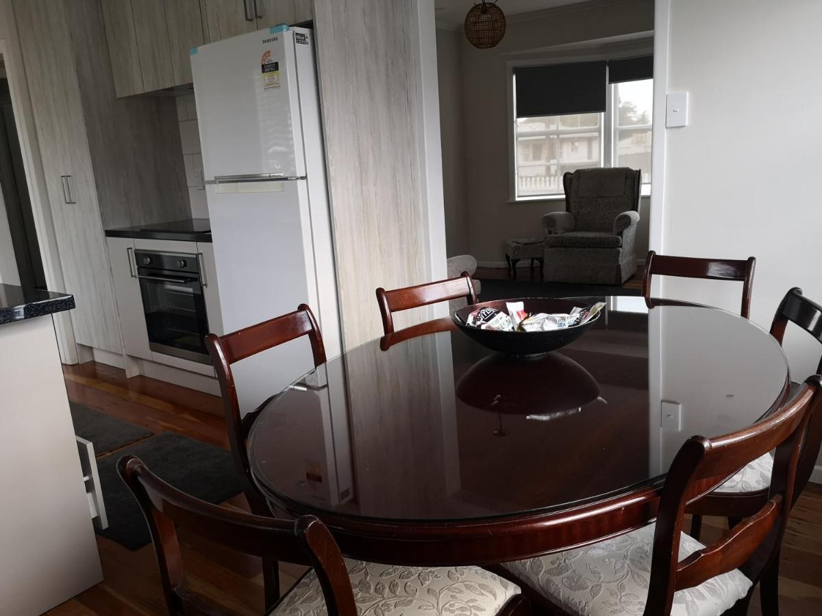 Cheerful 4 Bedroom Holiday Home Rotorua Extérieur photo