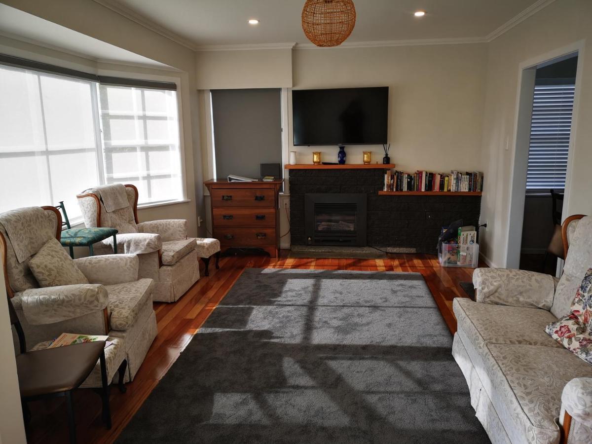 Cheerful 4 Bedroom Holiday Home Rotorua Extérieur photo