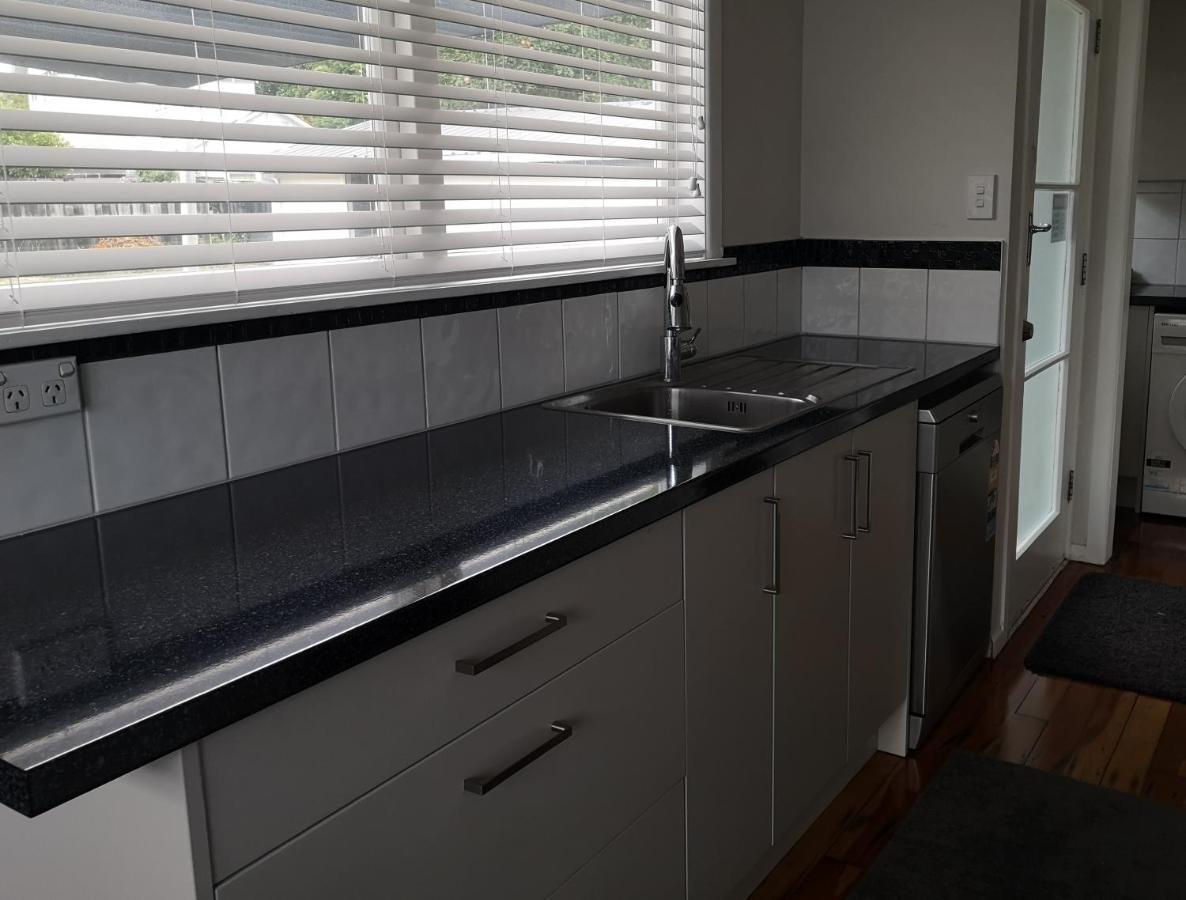 Cheerful 4 Bedroom Holiday Home Rotorua Extérieur photo