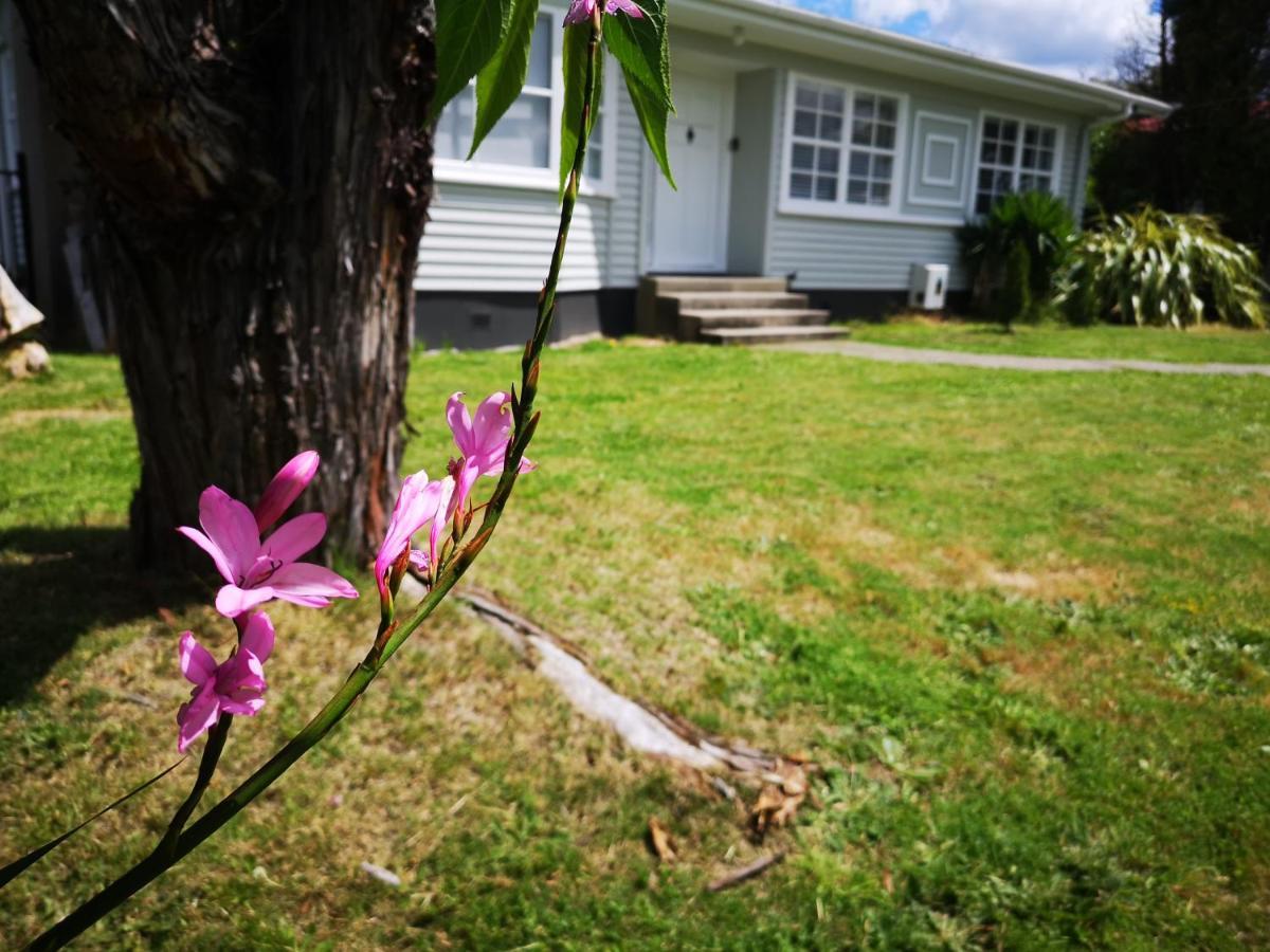 Cheerful 4 Bedroom Holiday Home Rotorua Extérieur photo